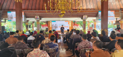 Bupati Mojokerto Imbau Kades Daftarkan Pekerja Proyek Konstruksinya ke BPJamsostek