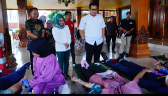 Stok PMI Mulai Menipis, Pj Ali Kuncoro Kerahkan Ratusan ASN Ikut Donor Darah Massal
