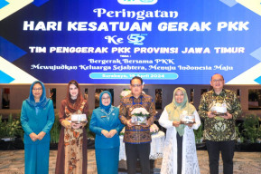 Pj Gubernur Adhy: Laksanakan 10 Program Pokok PKK untuk Dukung Pembangunan Jatim