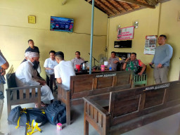 Resahkan Masyarakat, Dua Pria Diduga Warga Pakistan Diamankan Petugas