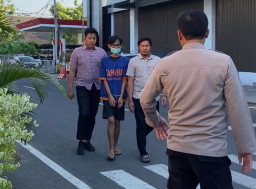 Tak Hanya Meneror, Adi Pradita Juga Edit Foto Teman Wanita SMP-nya Jadi Bugil