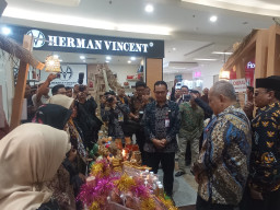 Baca juga : Tingkatkan Ekosistem Halal, DPMD Jatim Tonjolkan UMKM Lokal Lewat Program Kampoeng Kreasi