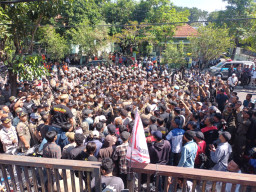 Nunggak Sewa Hingga 12 Tahun, Penertiban 43 Penghuni Rusunawa Gunungsari Sempat Ricuh