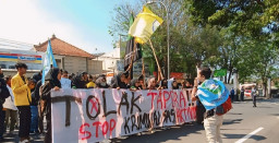 Demo Tolak Tapera di Lumajang Ricuh