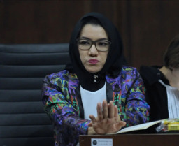 KPK Temukan 195 Mobil Milik Mantan Bupati Wanita, Rita Bantah