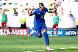 Bursa Taruhan Prancis vs Belgia: Les Blues Ngevoor Belgia 1/2 Bola