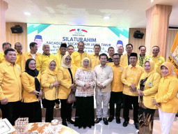 Usai Direkom Prabowo, Khofifah-Emil Datangi Kantor Golkar Jatim