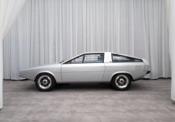 Hyundai Poni, Pencetak Sejarah Otomotif Korea Selatan di Pasar Global