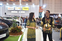 Danamon, Adira Finance, dan MUFG Manjakan Penggemar Otomotif dan Musik di IIMS Surabaya 2024