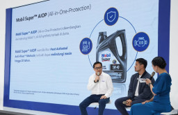 Mobil Lubricants Hadirkan Oli Mesin Full Synthetic Pertama di Dunia
