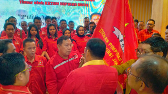 Lantik Dewan Pengurus Pimpinan, SOKSI Jatim Siap Menangkan Khofifah dan Kepala Daerah dari Partai Golkar