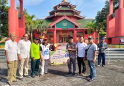 Pemkab Pasuruan Salurkan 100 Kambing dan 15 Sapi ke Ponpes dan Masjid