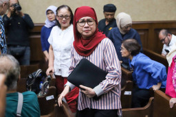 Kisah Haru, Usai Karen, Mantan Dirut Pertamina, Divonis 9 Tahun