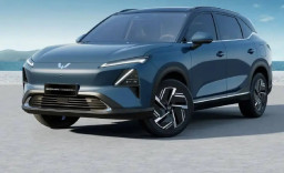 Wuling Starlight S Debut Agustus, Pamerkan Varian BEV dan PHEV