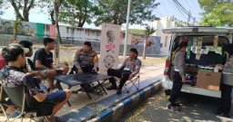 Polisi Edukasi Masyarakat Bijak Berlalu Lintas