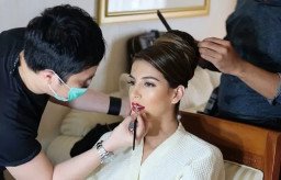 Musim Lamaran dan Pernikahan, Bisnis Make Up Wedding Laris Manis