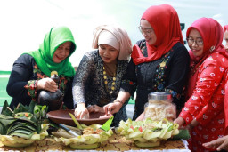Festival Rujak Otek Lumajang, Sukses Pikat Wisatawan Domestik