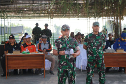Dandim 0816/Sidoarjo Giat Bersih dan Hijau 24 Jam Tahun 2024 di Tlocor Jabon