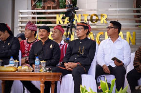 Optimalisasi Sosialisasi, KPU Jatim Luncurkan Kirab Maskot Pilkada 2024 di Pacitan