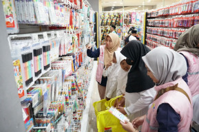 Peringati Hari Anak Nasional, Srikandi dan YBM PLN Gelar Aksi Peduli Gizi Wilayah Jatim