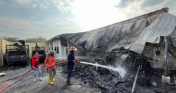 Pabrik di Mojokerto Terbakar, 1 Orang Terluka