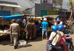 Puluhan PKL di Jalan Panglima Sudirman Probolinggo Direlokasi
