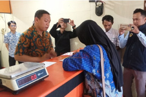 Pelaku UMKM Sumringah, Dinsos Madiun Salurkan Bantuan KUBE ke-15 Kecamatan