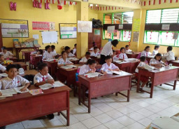 Lumajang Krisis Pendidikan, Pemkab Gencarkan Program ‘Sekolah Tamu’