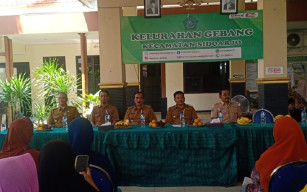 Warga Kurang Mampu Kelurahan Gebang Terima Bantuan 450 Sak Beras