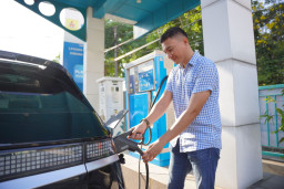 Torehkan Prestasi Peningkatan Pelayanan, PLN Jatim Raih Penghargaan MarkPlus