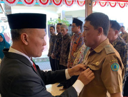 Kekosongan Jabatan Kades Kedungrejo, Camat Jabon Lantik PJ
