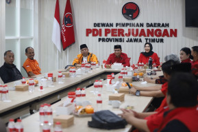 Jelang Pilkada 2024, Koalisi Partai Non-Parlemen Kunjungi Kantor PDIP Jatim