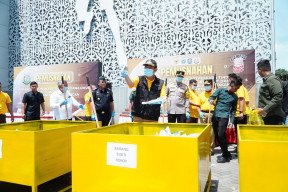 KPPBC TMP B Gresik Bersama Pemkab Lamongan Musnahkan Rokok Ilegal Senilai Rp 1,5 Miliar