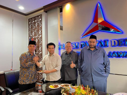 Emil Dardak Beri Wejangan Sambut Fraksi Demokrat DPRD Jatim 2024-2029