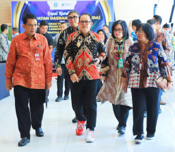 Pj Gubernur Adhy Buka Rakorkesda Jatim 2024