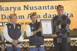 Unesa Pecahkan Rekor MURI Lewat Surat Harapan Mahasiswa kepada Presiden