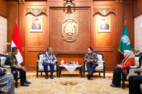 Pj Gubernur Jatim Terima Kunjungan Dubes Peru untuk Indonesia di Grahadi