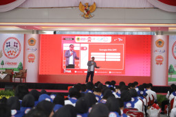 Baca juga : Untag Surabaya Gandeng Akhyari Hananto di PKKMB 2024: Fokus pada Dampak Sosial Teknologi