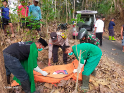 Diduga Tabrak Pohon Jati, Remaja Pengendara Sepeda Pancal Meninggal Dunia