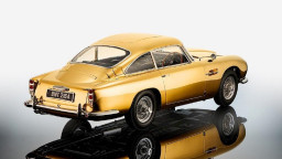 Kolaborasi Aston Martin, Debutkan DB5 Edisi Terbatas Berlapis Emas 24 Karat