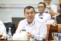 Perkuat Pengawasan dan Pelayanan WNA, Silmy Karim Upayakan Revisi UU Imigrasi