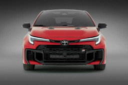 Toyota DIam-diam Uji Jalan Pembaruan GR Corolla 2025 Versi Facelift