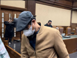 Dituntut 15 tahun, Masih Dibeber Nikah Sirinya