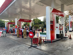 Kelangkaan BBM Jenis Solar di Wilayah Kota Alami Keterlambatan, hampir 5 Jam