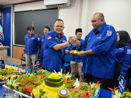 HUT 23 Tahun, Demokrat Jatim Ajak Fraksi DPRD Sejahterakan Rakyat