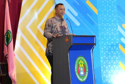 Pjs Bupati Kediri Beri Pesan Khusus bagi Wisudawan STIKES Ganesha Husada