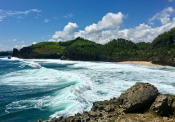Atasi Masalah Kekeringan, BPBD Ponorogo Salurkan 1,2 Juta Liter Air Bersih