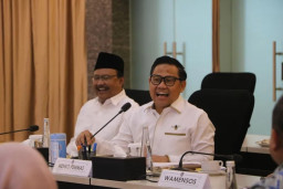 Akur Ketemu Cak Imin, Gus Ipul Omong Wis Podo Gedene