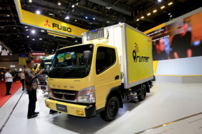 Mitsubishi Fuso Dukung Pertumbuhan Bisnis Konsumen di Seluruh Indonesia