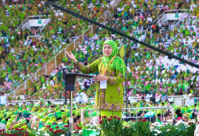 Khofifah Dinobatkan Sebagai 500 Muslim Berpengaruh Dunia 2025, Bersanding dengan Megawati dan Jokowi